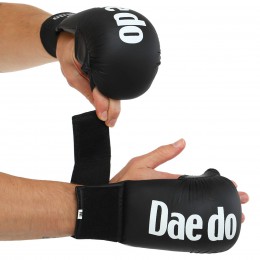Накладки (рукавички) для карате DADO KM600 (PU, р-р S-L, манжет на гумці, кольору в асортименті)