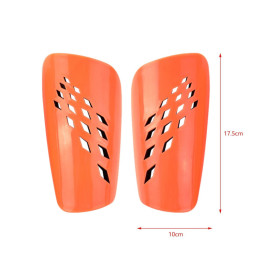 Футбольні щитки RHOMBUS розмір M F654-M orange оранжеві Футбольні щитки RHOMBUS розмір M F654-M orange оранжеві