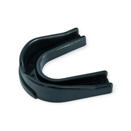 Капа боксерська юніорська K1-M чорна