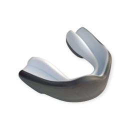 Капа боксерська дитяча POWER HC3-BK+WT чорно-біла